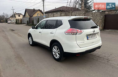 Внедорожник / Кроссовер Nissan X-Trail 2016 в 