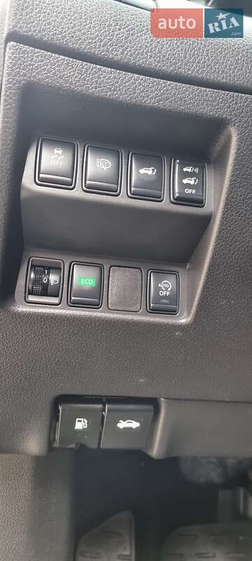 Внедорожник / Кроссовер Nissan X-Trail 2017 в Киеве