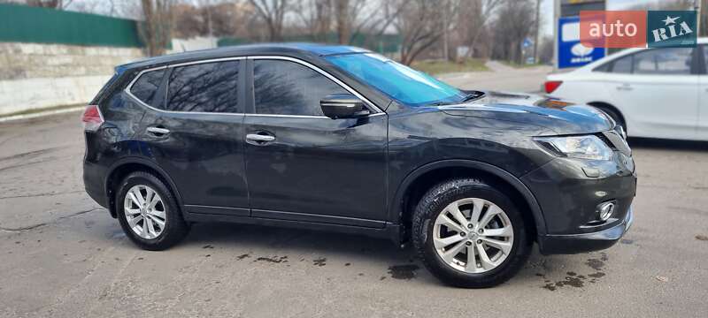 Внедорожник / Кроссовер Nissan X-Trail 2017 в Киеве