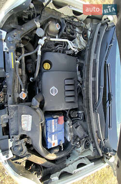 Позашляховик / Кросовер Nissan X-Trail 2012 в 