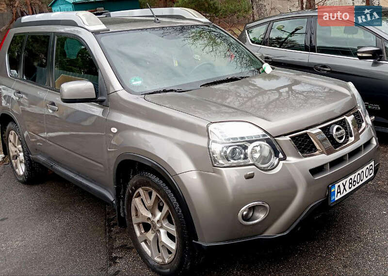 Внедорожник / Кроссовер Nissan X-Trail 2013 в Харькове