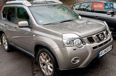 Внедорожник / Кроссовер Nissan X-Trail 2013 в 