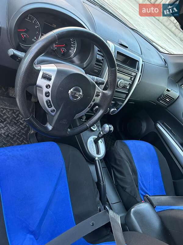 Позашляховик / Кросовер Nissan X-Trail 2010 в Львові