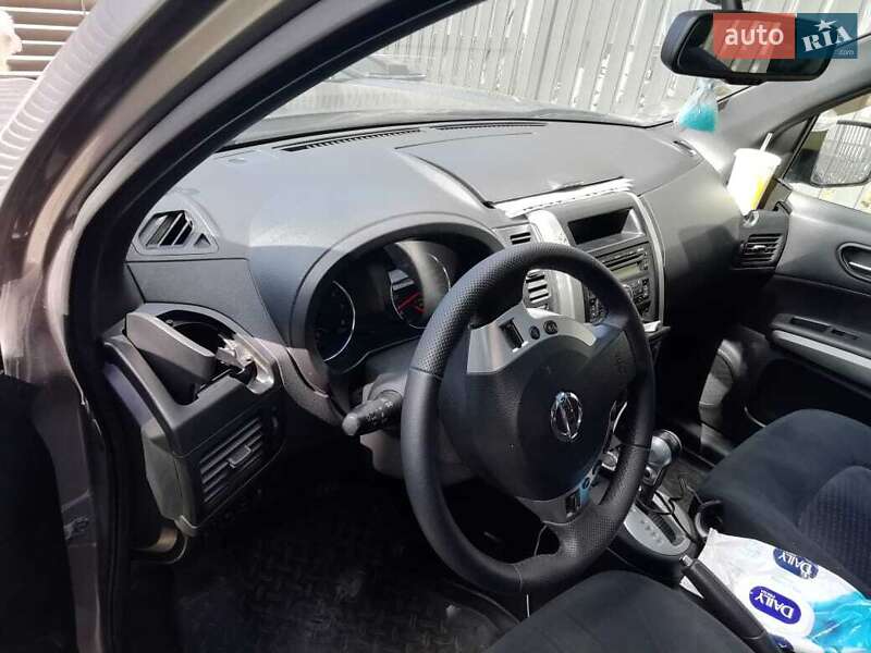 Позашляховик / Кросовер Nissan X-Trail 2010 в Львові