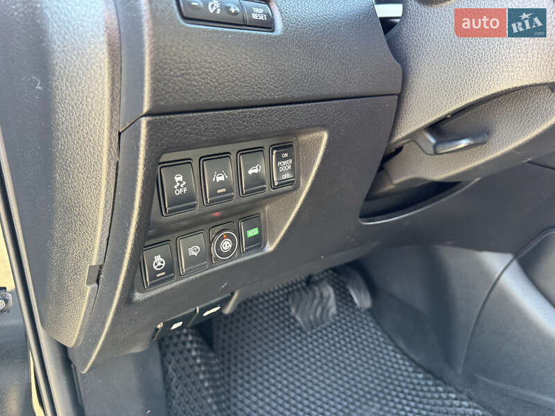 Внедорожник / Кроссовер Nissan X-Trail 2018 в Одессе