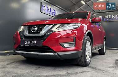 Позашляховик / Кросовер Nissan X-Trail 2018 в 