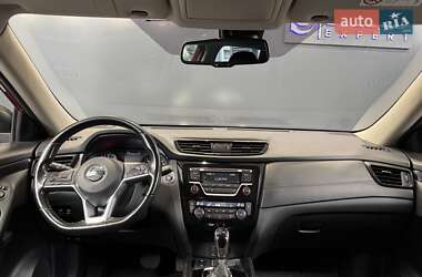 Позашляховик / Кросовер Nissan X-Trail 2018 в 