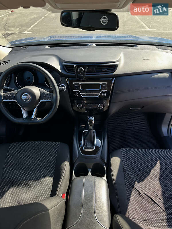 Позашляховик / Кросовер Nissan X-Trail 2017 в Києві