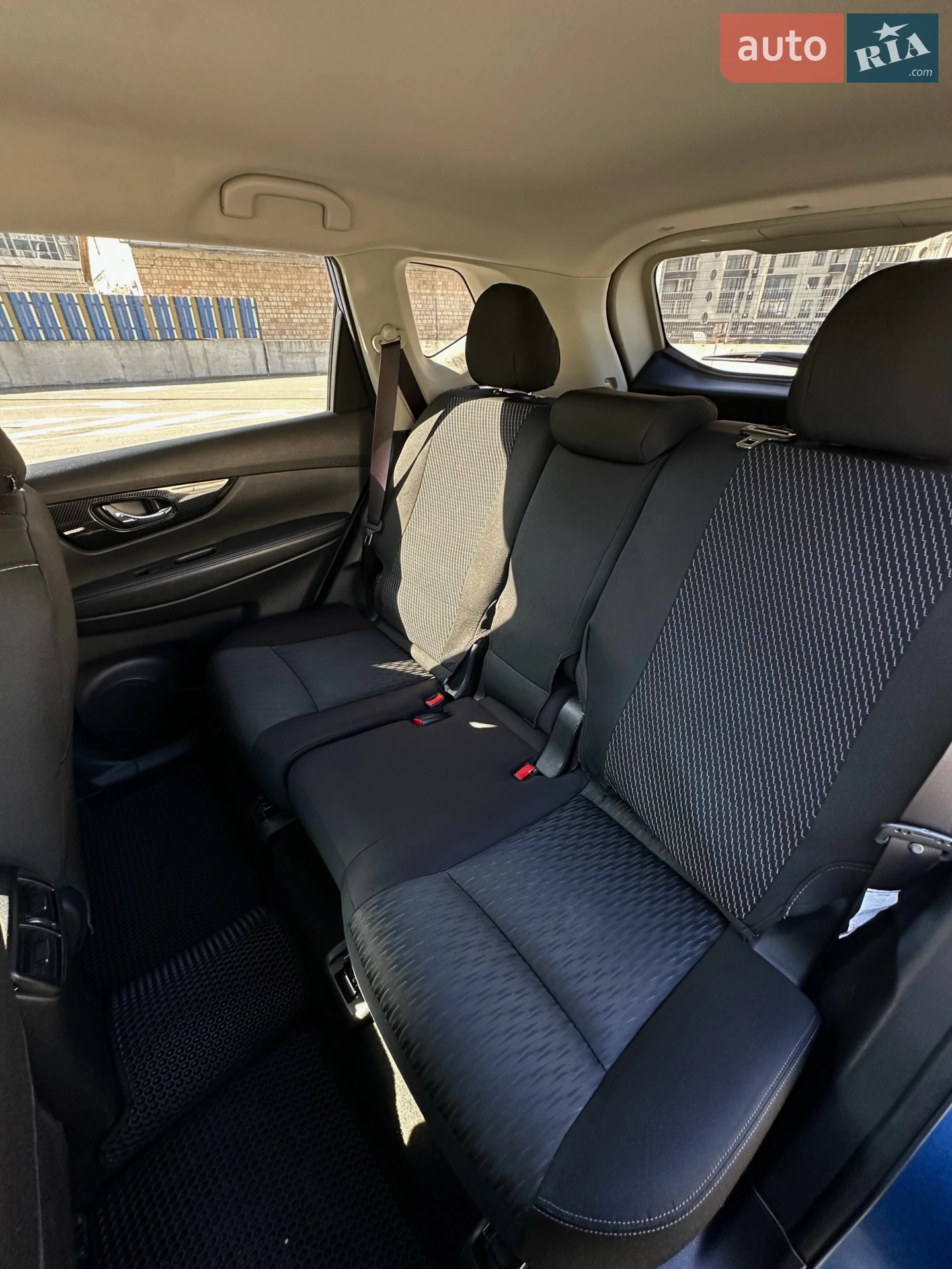 2017 Nissan X-Trail - мініатюра 32