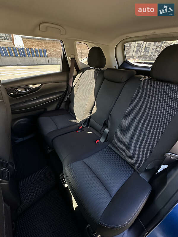 Позашляховик / Кросовер Nissan X-Trail 2017 в Києві