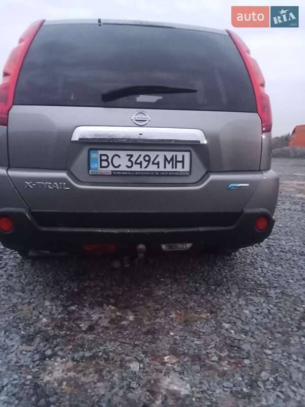 Позашляховик / Кросовер Nissan X-Trail 2010 в Львові