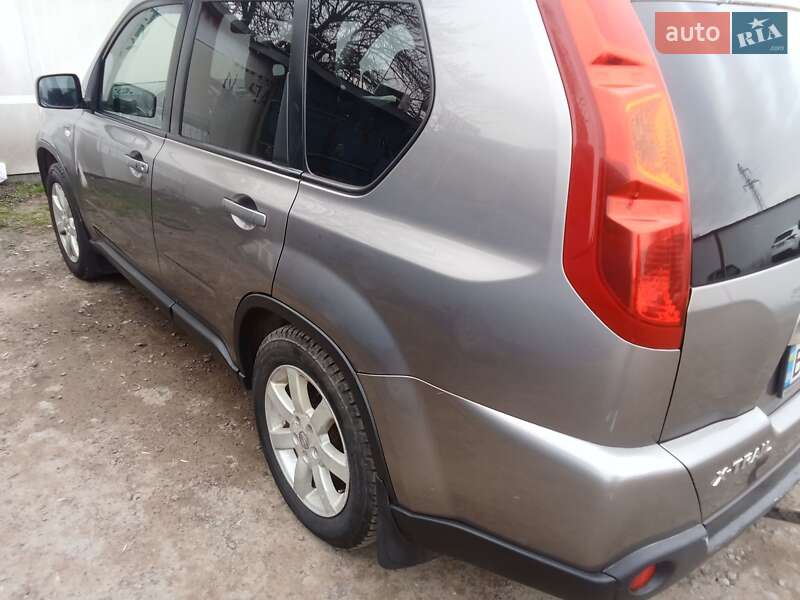 Позашляховик / Кросовер Nissan X-Trail 2010 в Львові