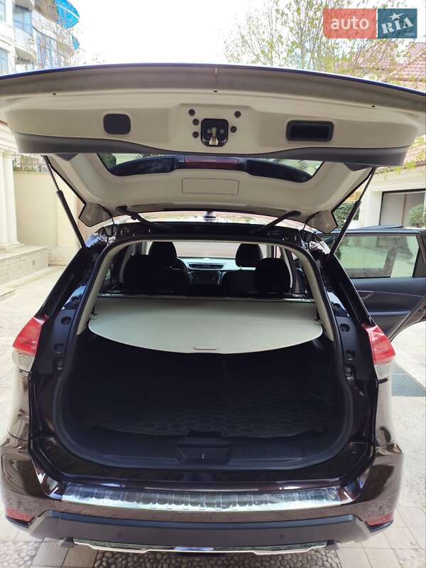 Внедорожник / Кроссовер Nissan X-Trail 2018 в Одессе