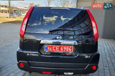 Позашляховик / Кросовер Nissan X-Trail 2012 в 