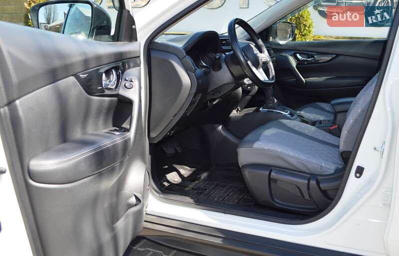 Внедорожник / Кроссовер Nissan X-Trail 2017 в Одессе