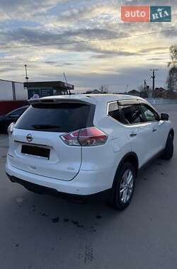 Внедорожник / Кроссовер Nissan X-Trail 2015 в 