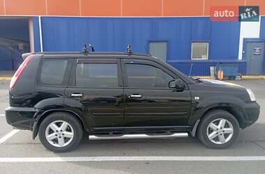 Внедорожник / Кроссовер Nissan X-Trail 2004 в 