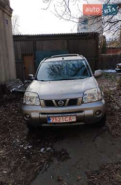 Позашляховик / Кросовер Nissan X-Trail 2005 в 