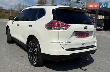 Внедорожник / Кроссовер Nissan X-Trail 2016 в 