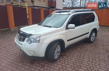 Внедорожник / Кроссовер Nissan X-Trail 2012 в 