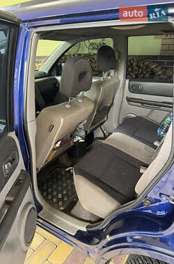Позашляховик / Кросовер Nissan X-Trail 2005 в 
