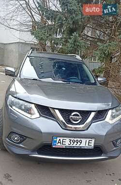 Позашляховик / Кросовер Nissan X-Trail 2017 в 