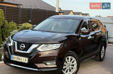 Позашляховик / Кросовер Nissan X-Trail 2018 в 