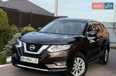 Позашляховик / Кросовер Nissan X-Trail 2018 в 