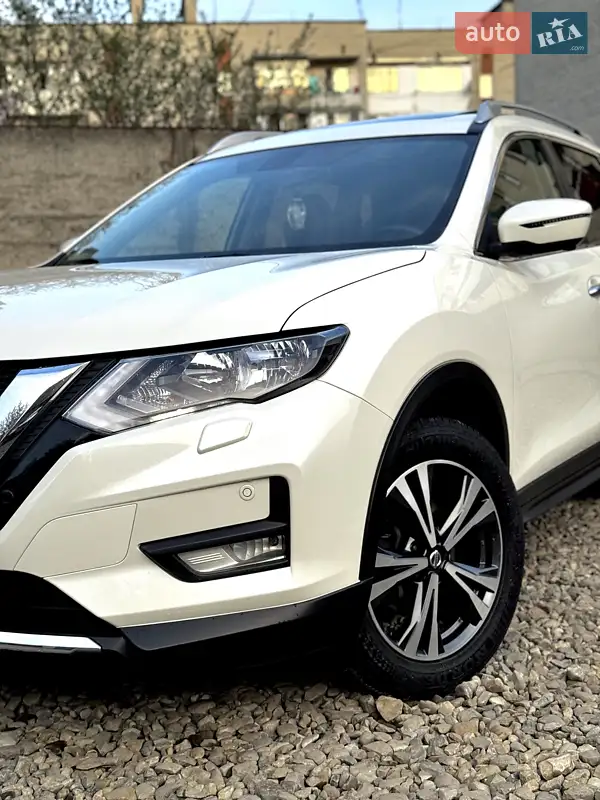Внедорожник / Кроссовер Nissan X-Trail 2020 в 