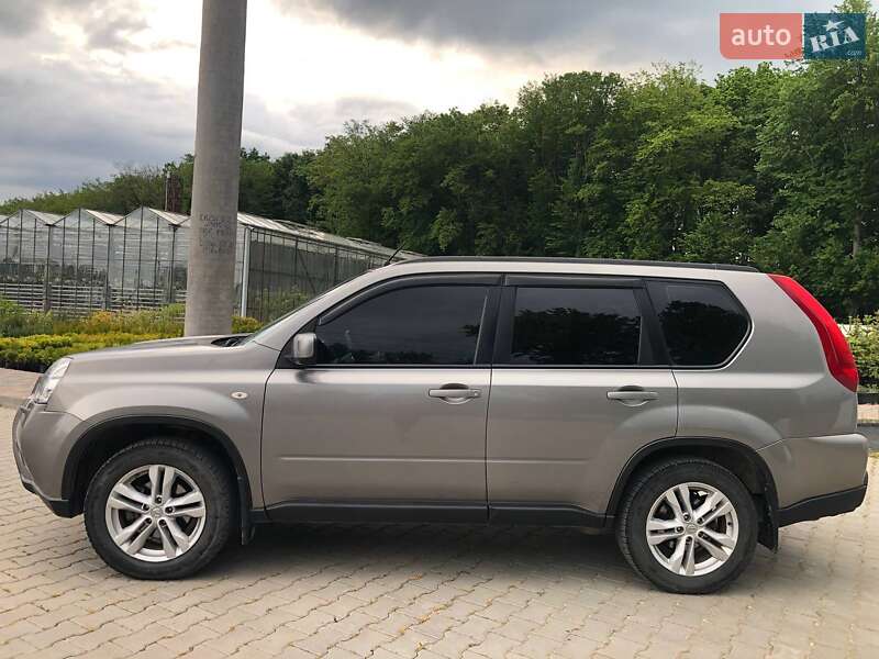 Позашляховик / Кросовер Nissan X-Trail 2012 в Тернополі