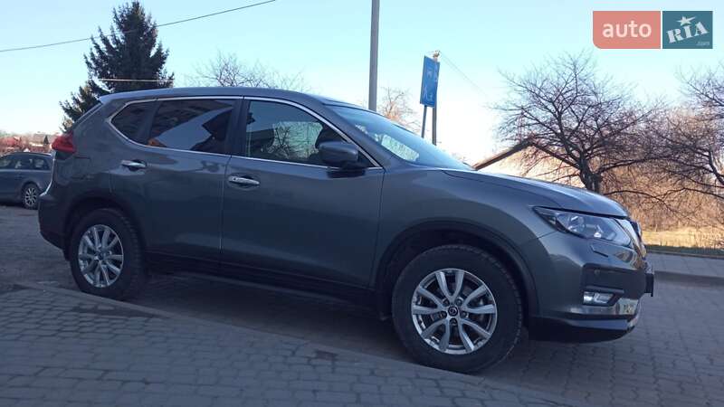Внедорожник / Кроссовер Nissan X-Trail 2021 в Львове