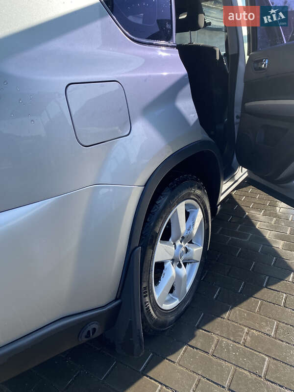 Позашляховик / Кросовер Nissan X-Trail 2008 в Малині