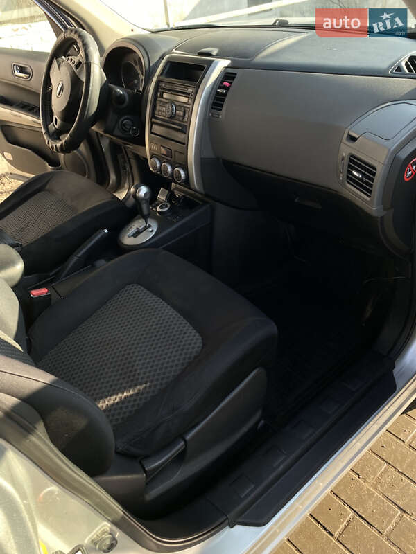 Позашляховик / Кросовер Nissan X-Trail 2008 в Малині