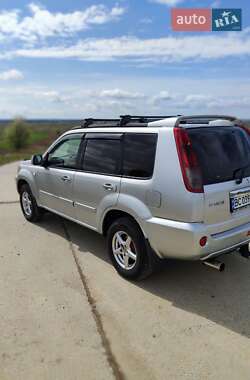 Внедорожник / Кроссовер Nissan X-Trail 2004 в 