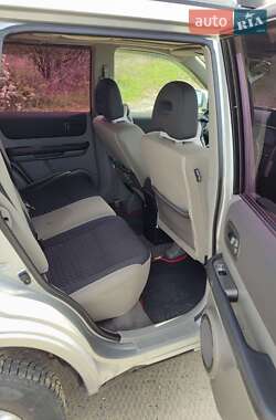 Внедорожник / Кроссовер Nissan X-Trail 2004 в 