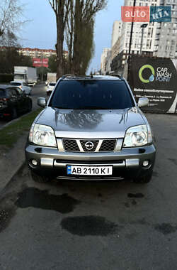 Внедорожник / Кроссовер Nissan X-Trail 2005 в 
