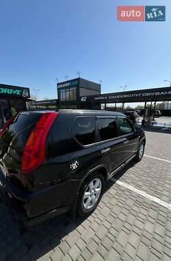 Внедорожник / Кроссовер Nissan X-Trail 2010 в 