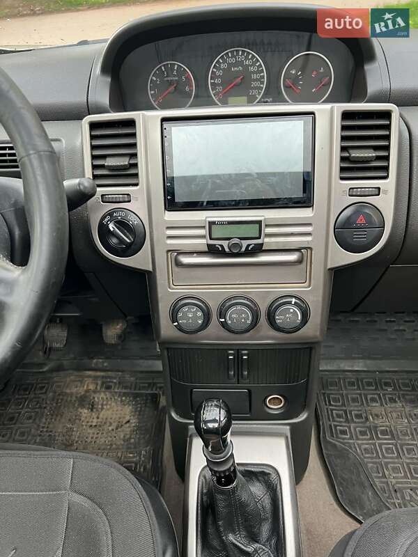 Внедорожник / Кроссовер Nissan X-Trail 2005 в Надворной