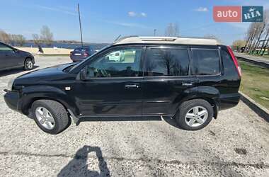 Позашляховик / Кросовер Nissan X-Trail 2005 в 