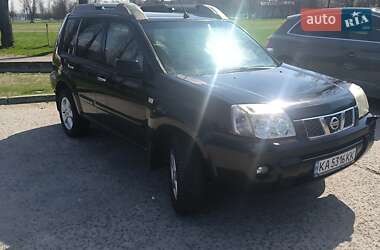 Позашляховик / Кросовер Nissan X-Trail 2005 в 