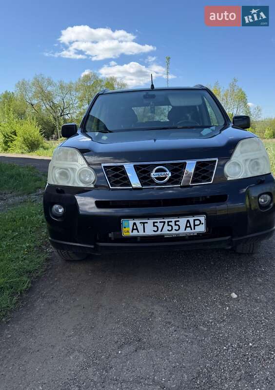 Позашляховик / Кросовер Nissan X-Trail 2008 в Косові
