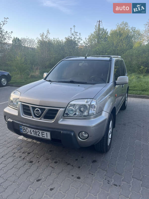 Nissan X-Trail 2003