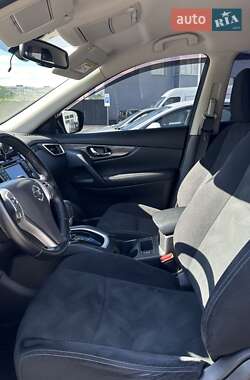 Позашляховик / Кросовер Nissan X-Trail 2016 в 