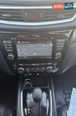 Внедорожник / Кроссовер Nissan X-Trail 2015 в 