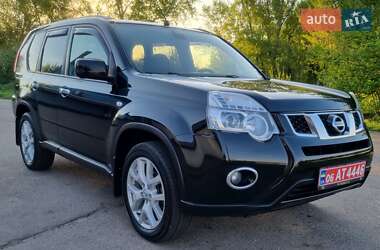 Позашляховик / Кросовер Nissan X-Trail 2012 в 