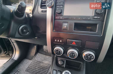 Позашляховик / Кросовер Nissan X-Trail 2012 в 