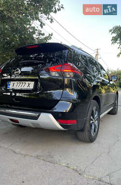 Позашляховик / Кросовер Nissan X-Trail 2021 в 