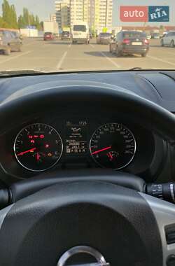 Внедорожник / Кроссовер Nissan X-Trail 2013 в 
