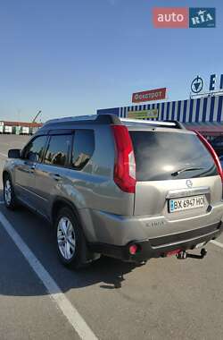 Внедорожник / Кроссовер Nissan X-Trail 2013 в 
