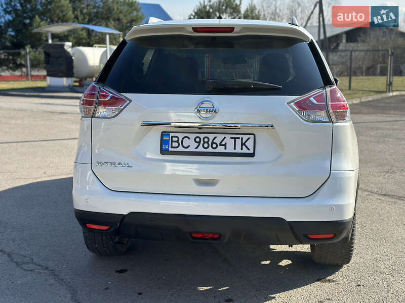 Позашляховик / Кросовер Nissan X-Trail 2015 в Самборі